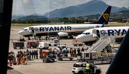 Ryanair wprowadza nową karę. Co najmniej 500 euro na pasażera