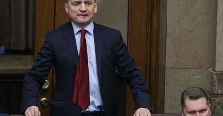 Doprowadzenie Ziobry przed komisję śledczą. Do sądu wpłynął wniosek