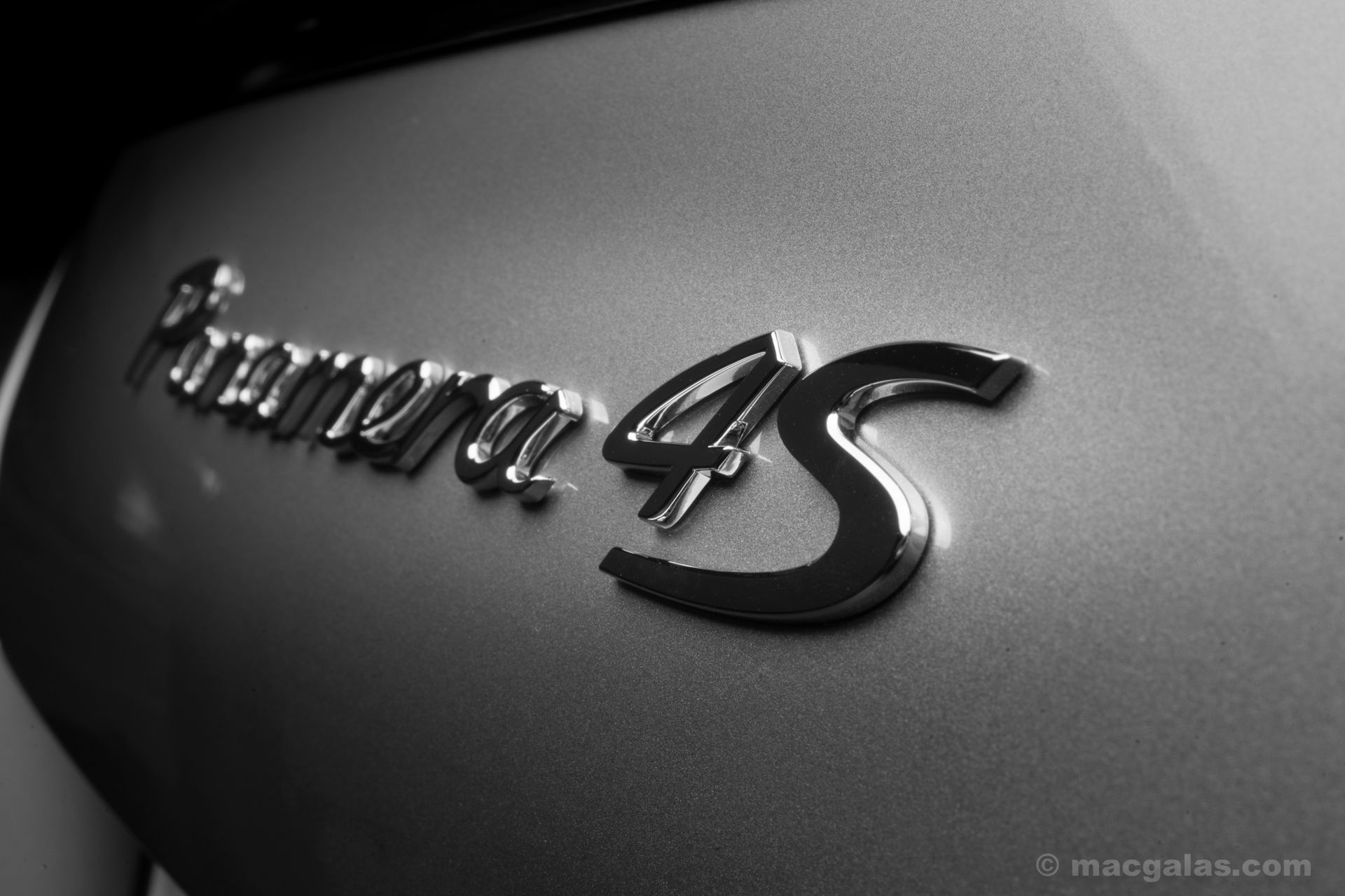 Auto przed obiektywem 27