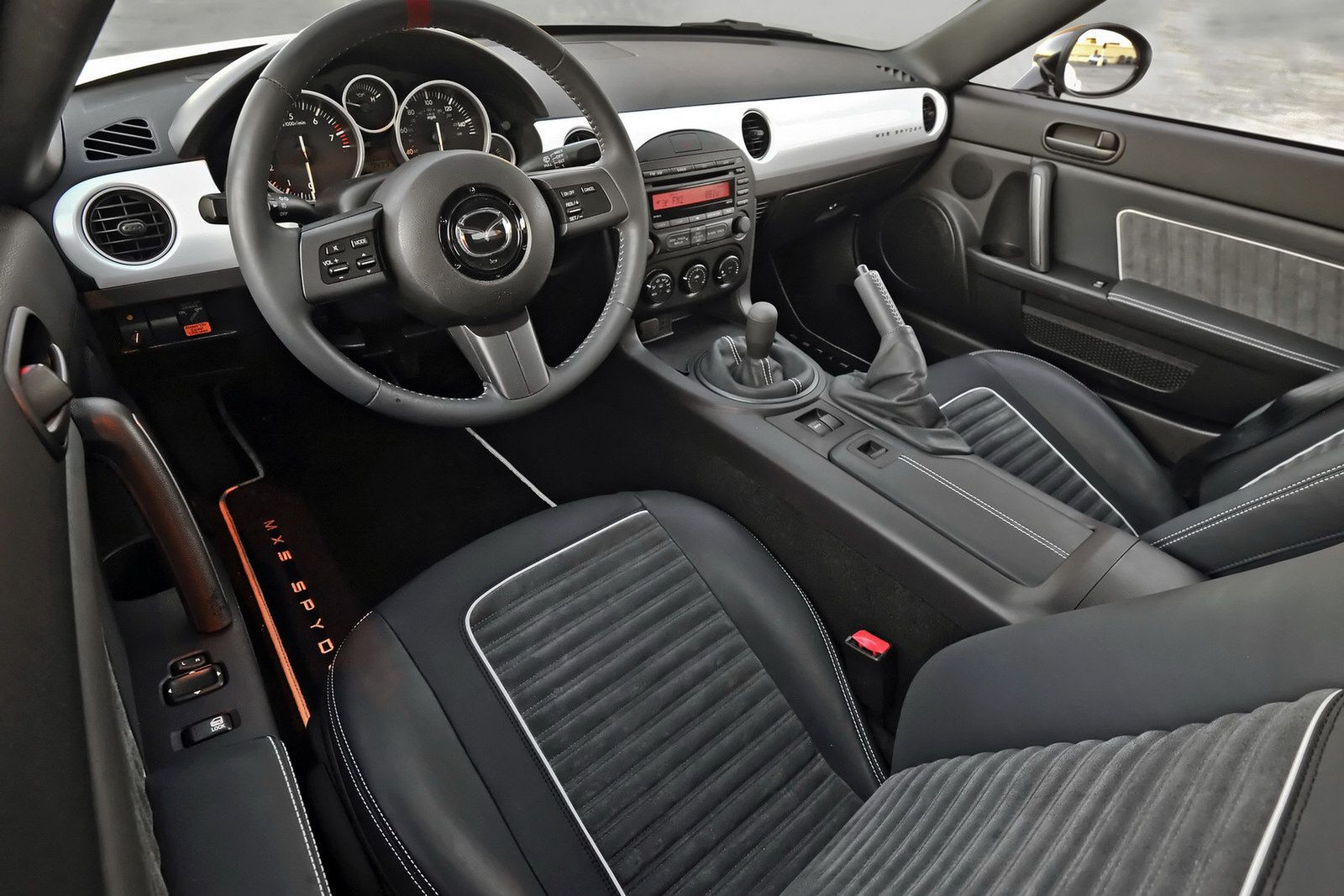 Mazda-MX-5-Spyder