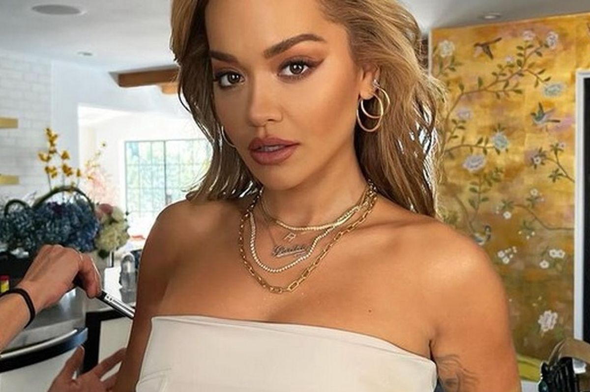 Rita Ora w kąpieli