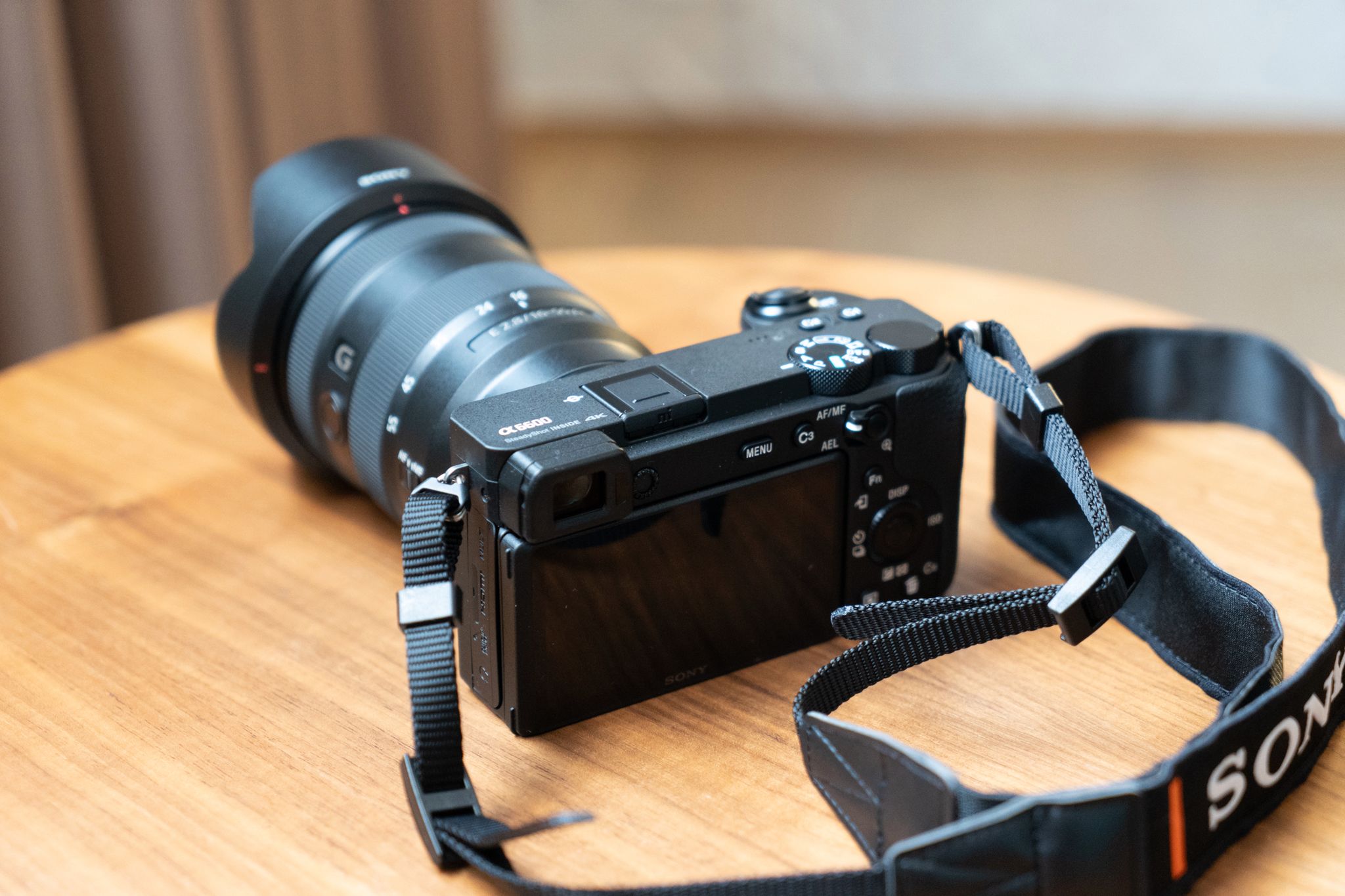 Premiera Sony A6100 i Sony A6600. Ultraszybki zoom i rozbudowane tryby filmowe 4