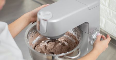 Najtańsze roboty z funkcją gotowania. Ułatwią przygotowania do świąt