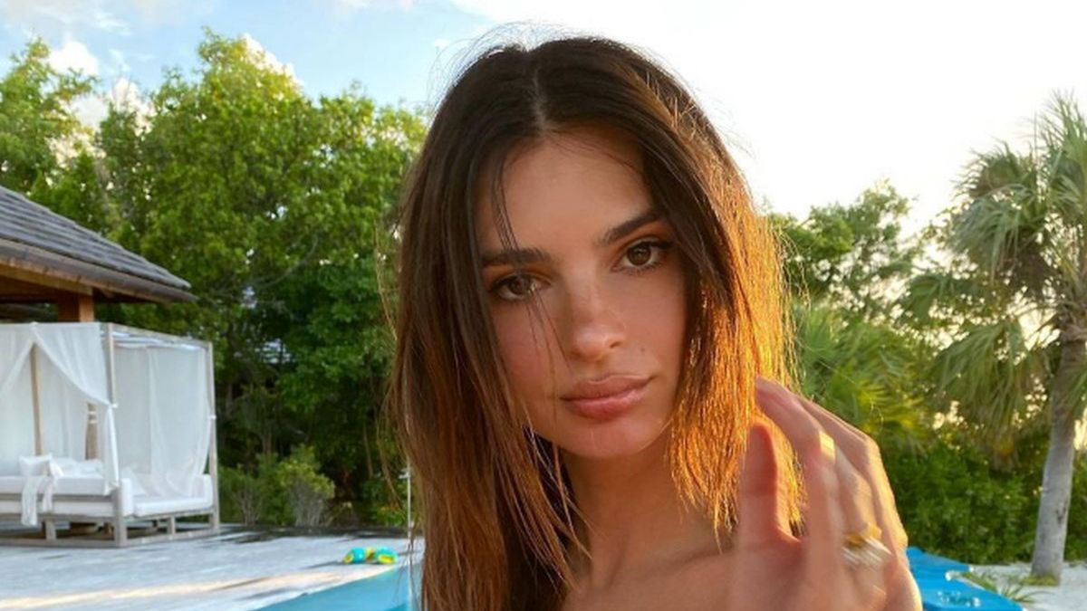 Gwiazdor muzyki molestował Emily Ratajkowski