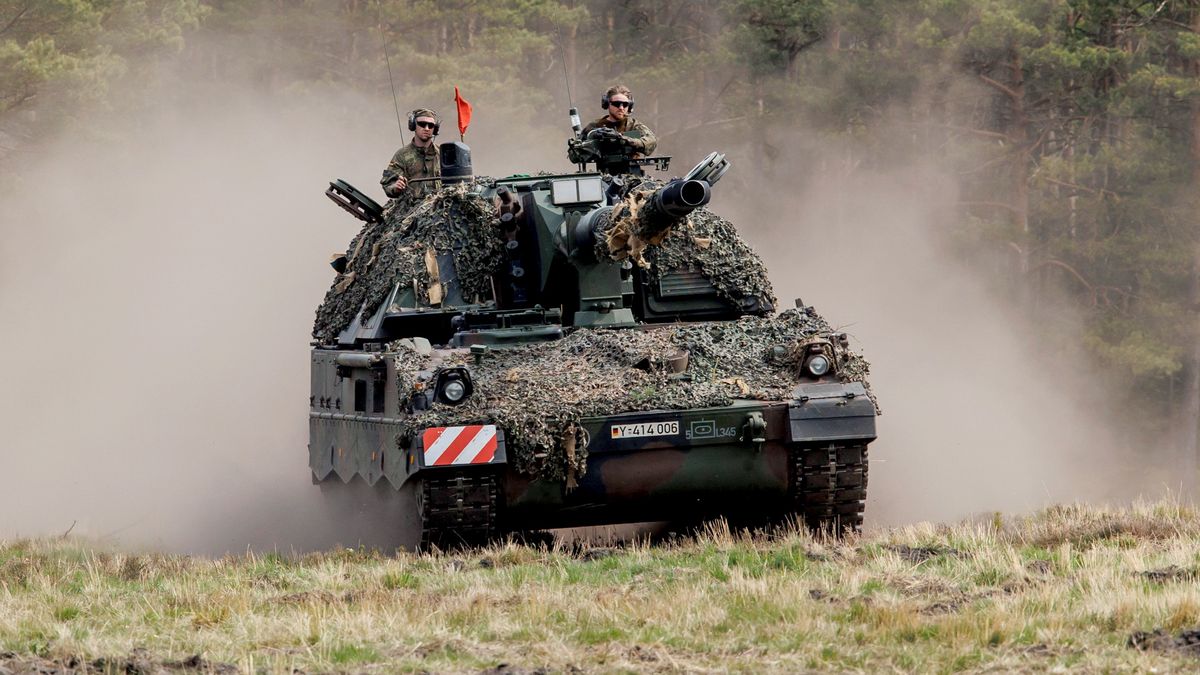 NATO Response Force (Land) Holds Exercise In Northern Germany
MUNSTER, GERMANY - MAY 10: Soldiers of the Bundeswehr, the German armed forces, participate with the Panzerhaubitze 2000 - the Pzh 2000 self-propelled howitzer in the Wettiner Heide (Wettiner Meadow) international joint military exercises of NATO Response Force (Land) on May 10, 2022 near Munster, Germany. The forces include the Panzergrenadierbrigade 37 (Armoured Infantry Brigade 37), which currently leads the NATO Very High Readiness Joint Task Force (VJTF). The current exercises, which run from May 2-20, include armoured and artillery units with 7,500 soldiers from nine different nations, though mainly from Germany and the Netherlands. (Photo by Morris MacMatzen/Getty Images)
Morris MacMatzen