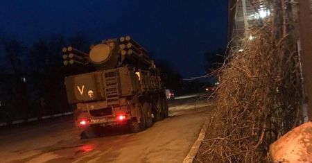 Pancyr-S1 na ulicach Kachowki to rosyjska broń do prowokacji podczas wyborów