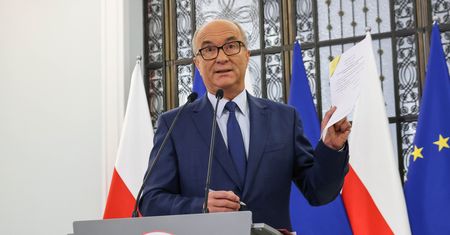 Nie pokażą ustawy o katastrze w grudniu. "Dementuję"