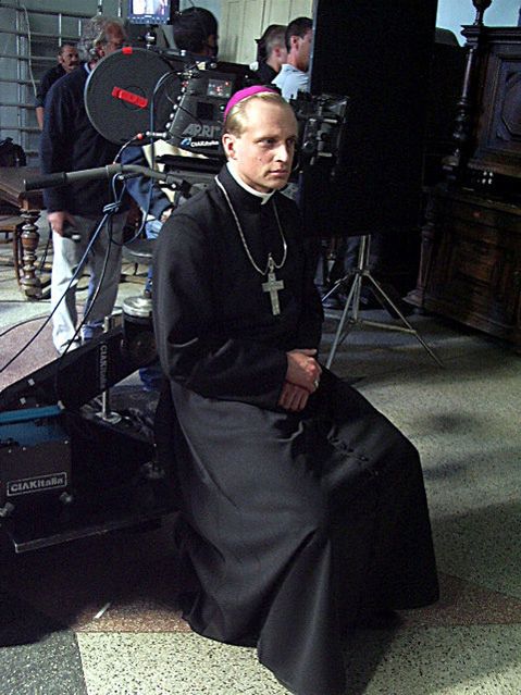 Piotr Adamczyk w filmie "Karol - historia człowieka, który został papieżem" 