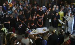 "Spójrz, mój kwiatuszku". Ksiądz nie mógł powstrzymać łez