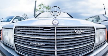 Mercedes Spot (2017) pod Stadionem Narodowym