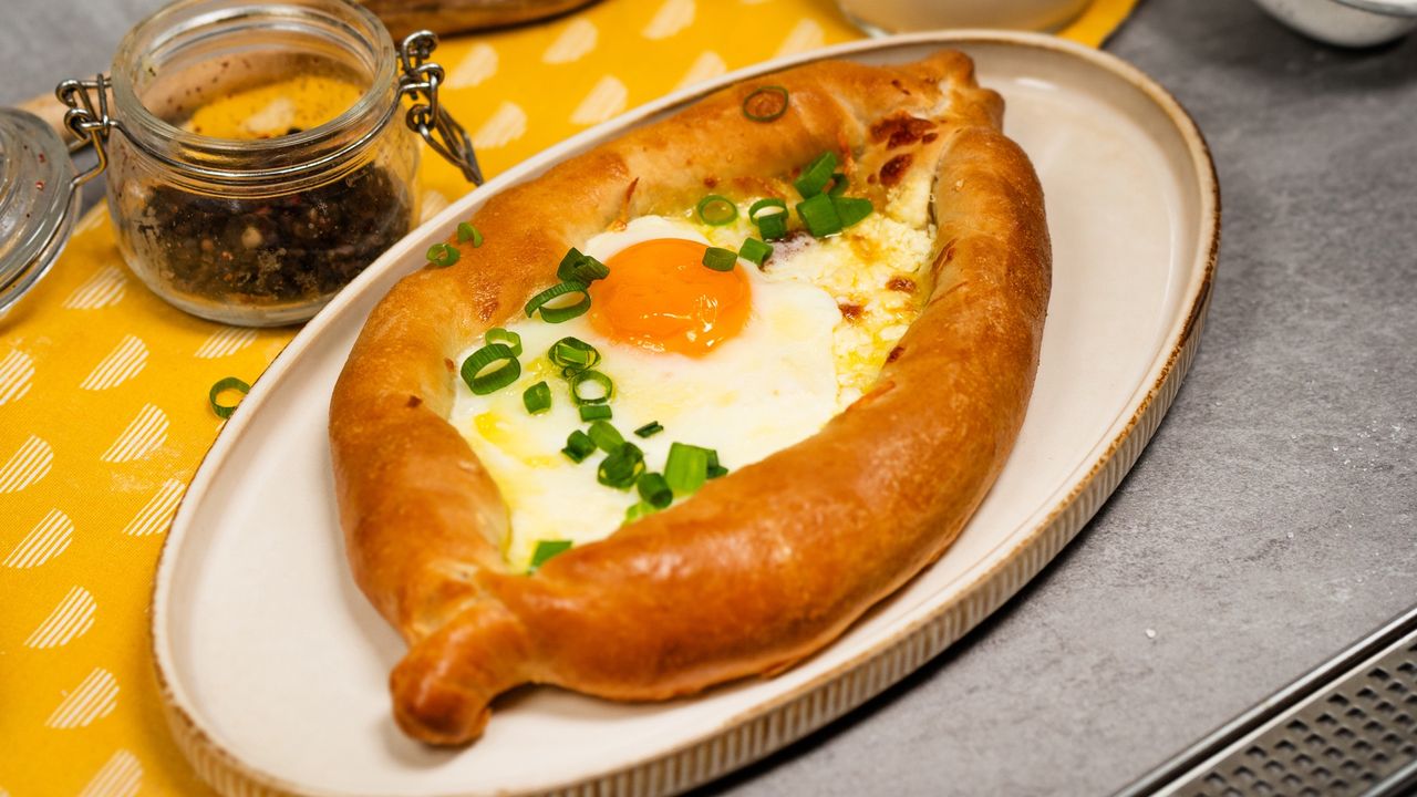 Khachapuri