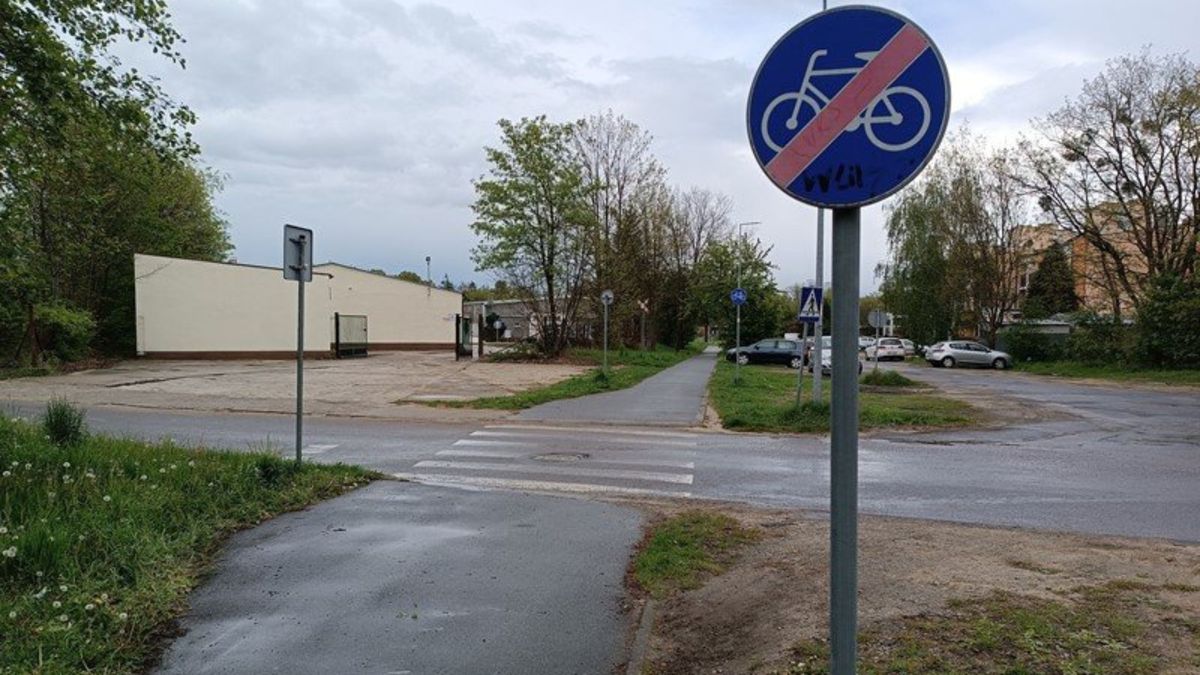 Pięciolatek uderzył w bok busa