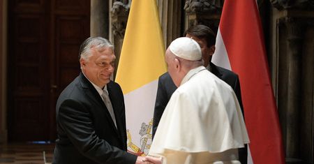 Papież leci na Węgry. "Logiczna konsekwencja"