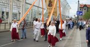 Uroczystości Bożego Ciała w Łodzi poprowadził kardynał Grzegorz Ryś, nuncjusz w Łowiczu, a w Spycimierzu stąpano po kwietnych kobiercach