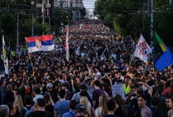 Tysiące Serbów na ulicach Belgradu. Żądają przyspieszonych wyborów