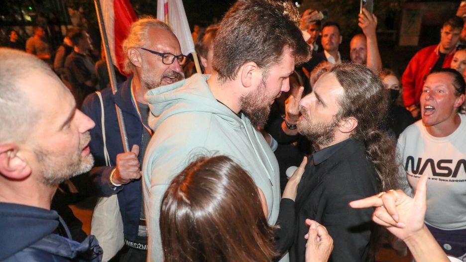 Zajście pod Sejmem z udziałem Dobromira Sośnierza i byłego współpracownika Polsatu