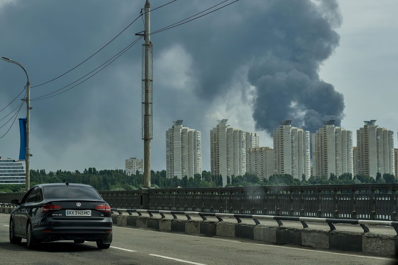 Smoke cloud over Voronezh. Illustrative photo.