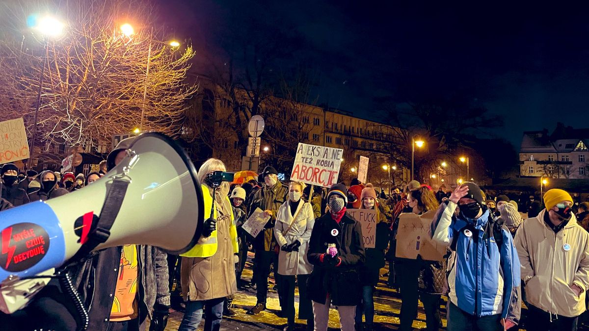 Protestujący wyszli na ulice miast w całej Polsce