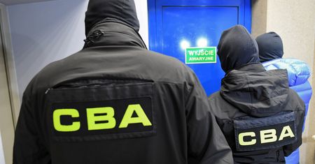 Afera z Pegasusem. Podsłuchiwali Giertycha. "Służby mogły pominąć procedury"