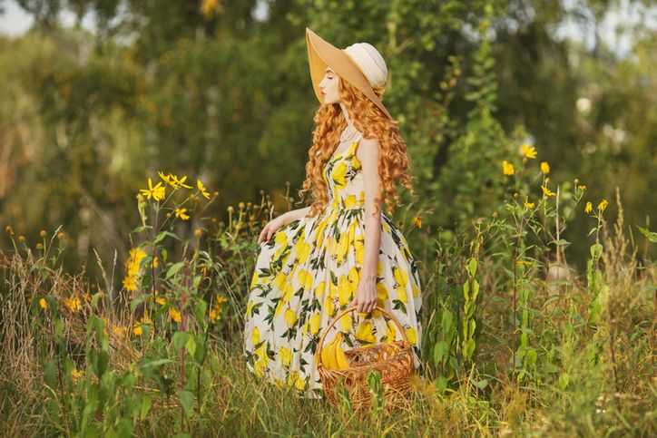 Tanie sukienki na lato, czyli sposób na promocję. Jak wybierać i gdzie ich szukać?