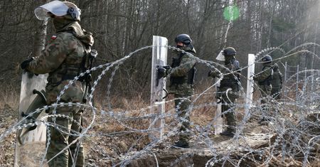 Przebywanie na granicy polsko-białoruskiej. Przedłużono zakaz