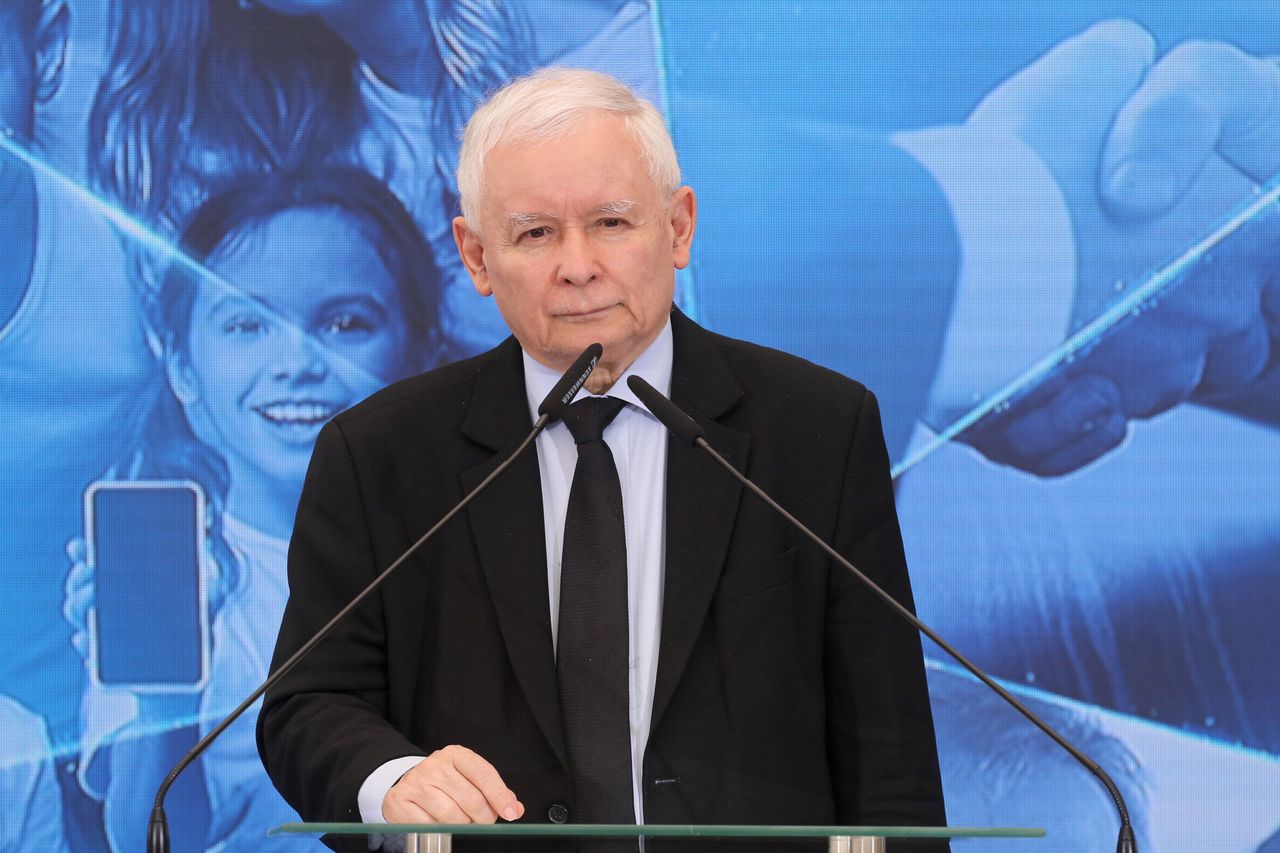 Kaczyński o stanie wyjątkowym. "Nie musimy nikogo internować"