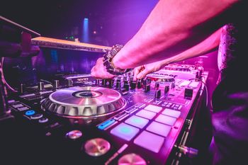 Jarosław: Oliwia Grant rozgrzała, DJ Cream rozniecił ogień