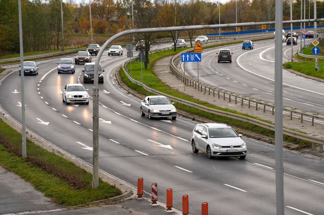 Mandaty nie dla obcokrajowców. Problemy z odcinkowym pomiarem prędkości