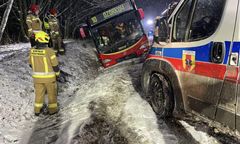 Koszmar na drodze. Autobus wypadł z trasy