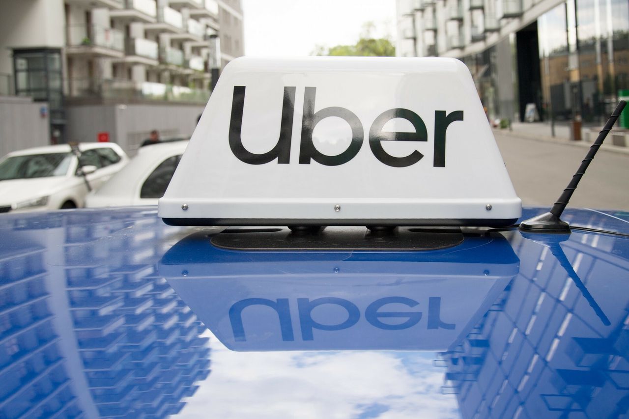 Uber wygrał na Lotnisku Chopina. To oznacza zmiany dla pasażerów