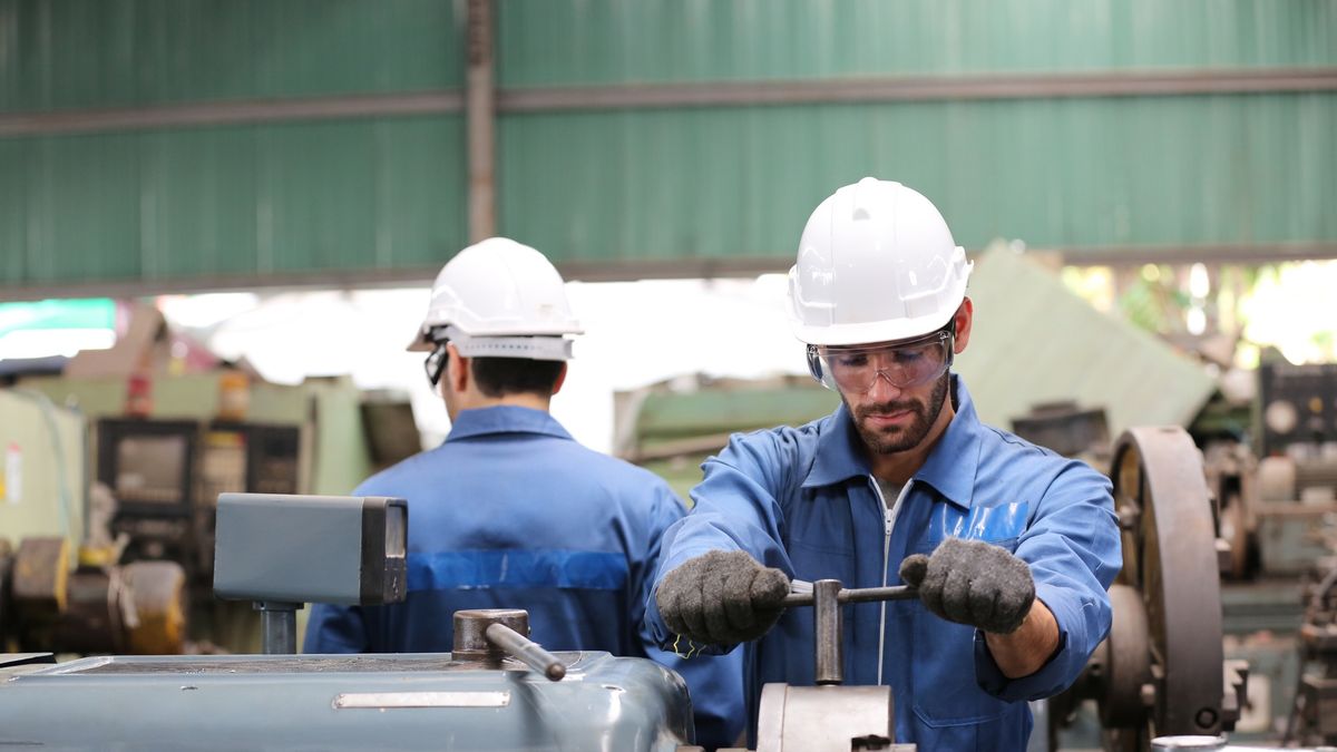 Dane z przemysłu i budowlanki w Polsce za X 2025 r. zaskoczyły