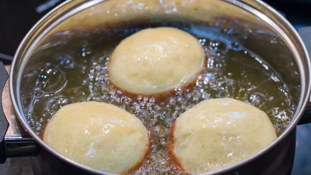 Jakiego tłuszczu użyć do smażenia pączków?