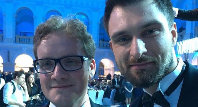 Prezes T-Mobile zapłaci 100 tys. zł za dzień z prezydentem Andrzejem Dudą