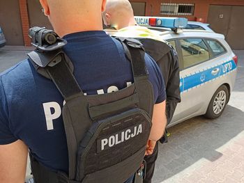 Potrącił staruszkę i zawiózł ją do szpitala. Uznał, że jest po sprawie