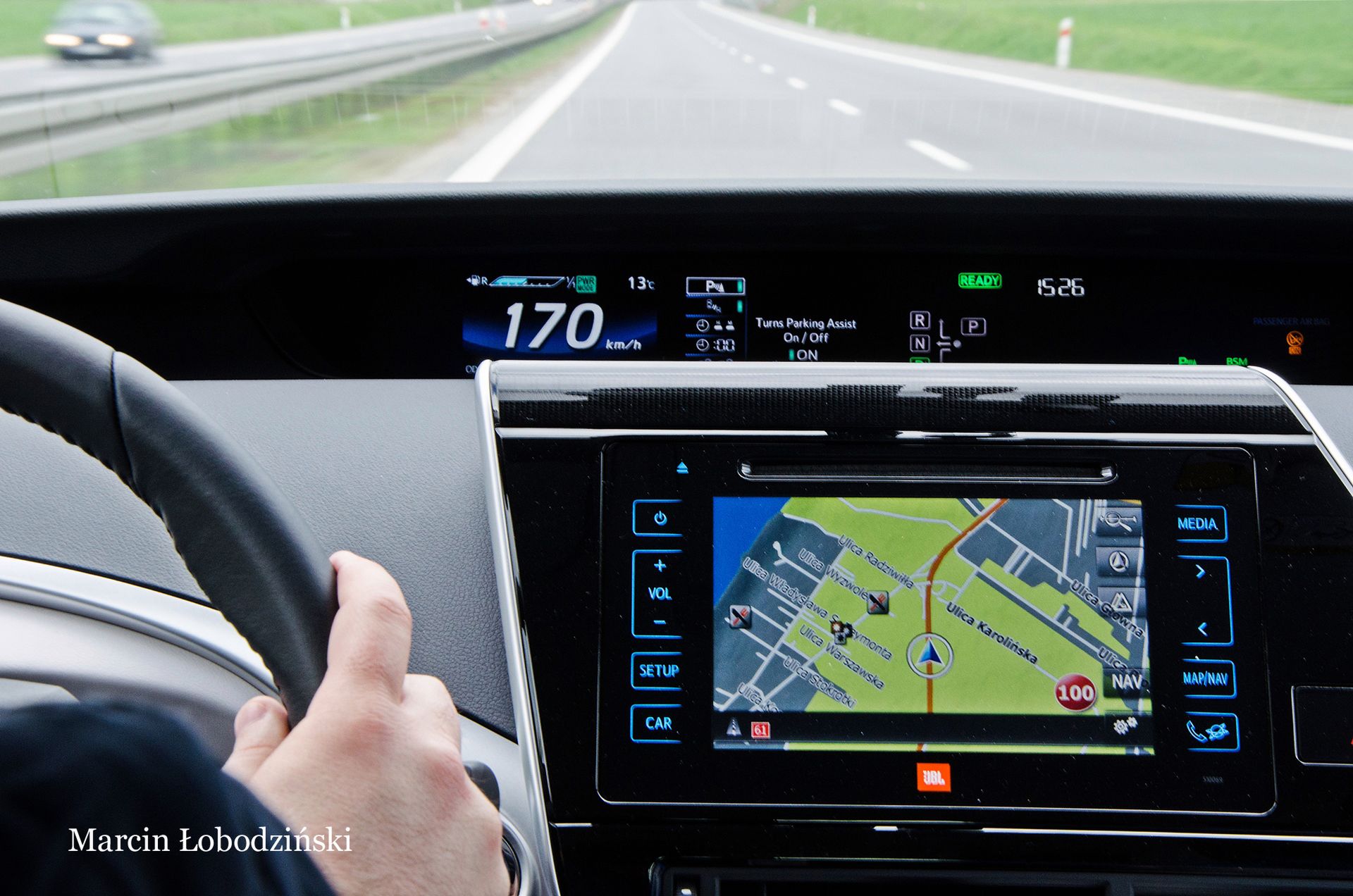 Toyotą Mirai też można pocisnąć
