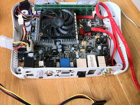Jak upchać peceta do Nintendo 64? [galeria] 3