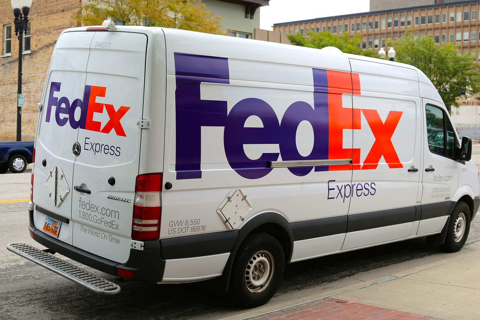 Auto FedEx
