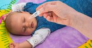Co robić gdy noworodek ma gorączkę? Przyczyny i sposób postępowania