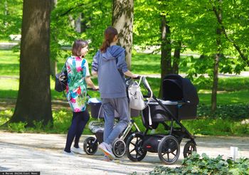 800 plus podniesione do 1000 zł miesięcznie? Jest sondaż