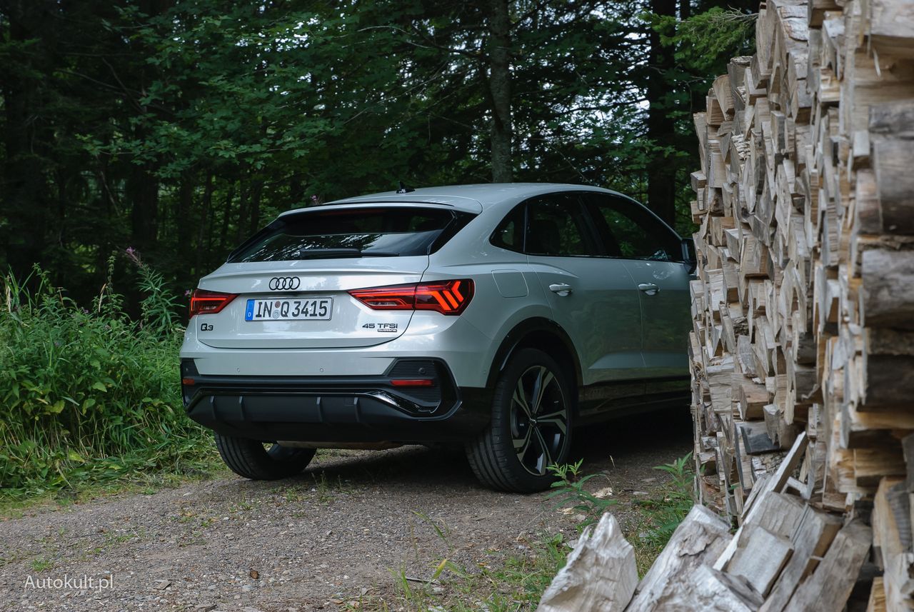 Audi Q3 Sportback - tył