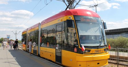 Tragiczny koniec w Warszawie. Mężczyzna zginął pod kołami tramwaju
