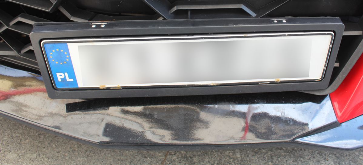 25-latek jak James Bond. Policjanci nie docenili jego "pomysłowości"