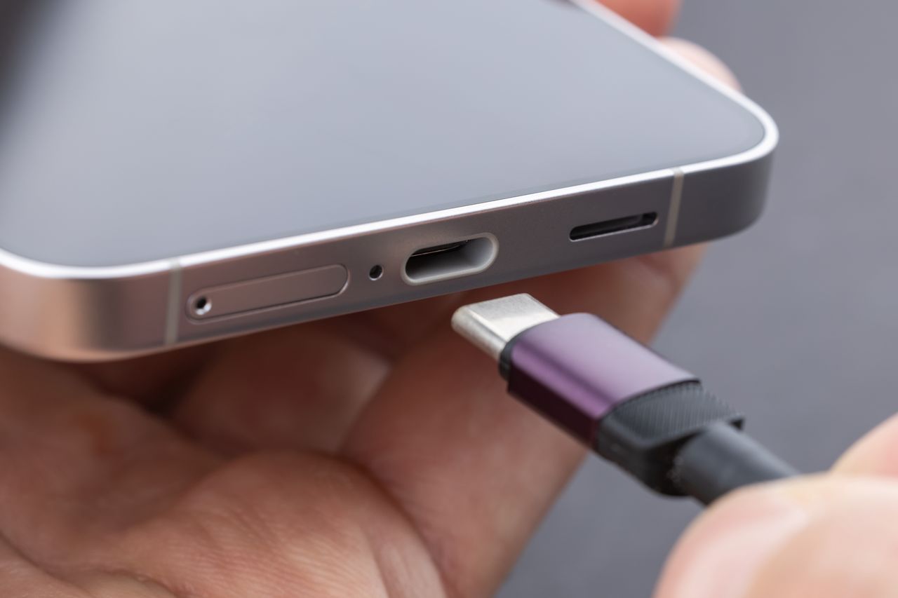 A common charger for electronic devices has begun to be mandatory in the Union.