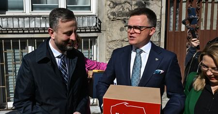 Hołownia złożył podpisy. "Zaczynamy najlepszy etap kampanii"