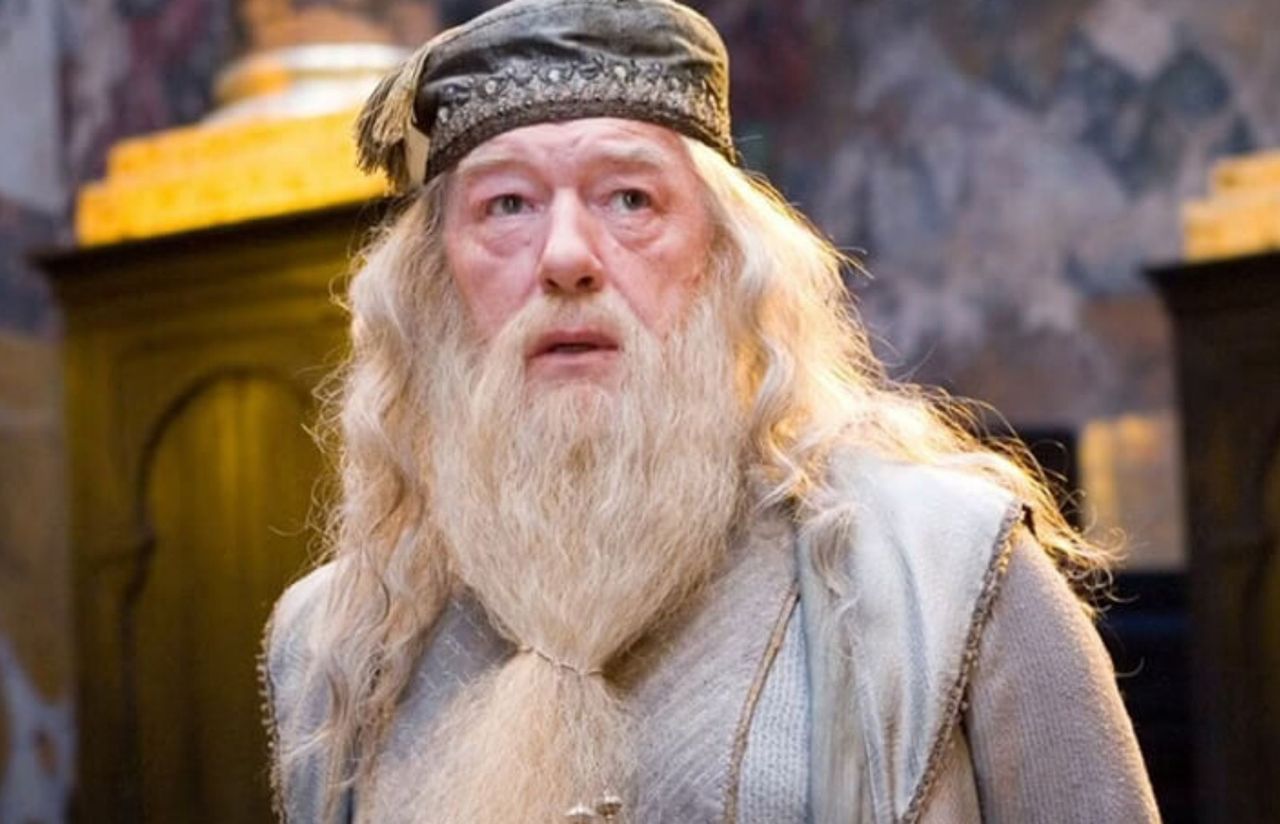 Afera wokół autorki "Harry'ego Pottera" trwa. Nowy Dumbledore zabiera głos