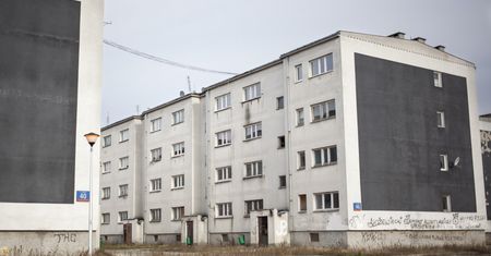 Autobus widmo na pustym osiedlu. Co będzie z linią 245?
