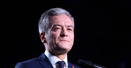 Robert Biedroń o przemocy w rodzinie. "Byliśmy ofiarami"