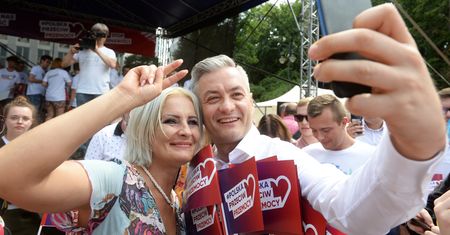 Nieoficjalnie: Robert Biedroń kandydatem na prezydenta