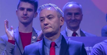 "Biedroń nie będzie premierem". Polacy ściągają go na ziemię