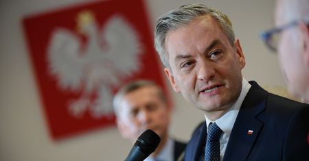 Wybory prezydenckie 2020. Robert Biedroń zaprezentuje ustawę dot. przerywania ciąży